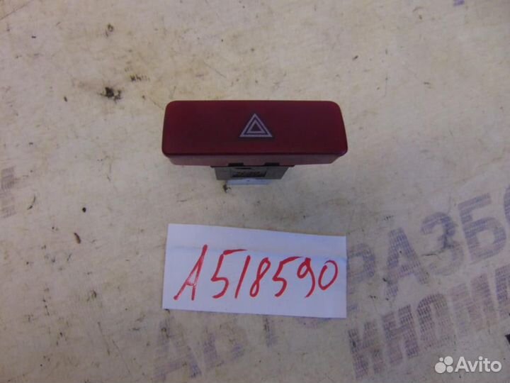 Кнопка аварийной сигнализации для Mitsubishi Lance