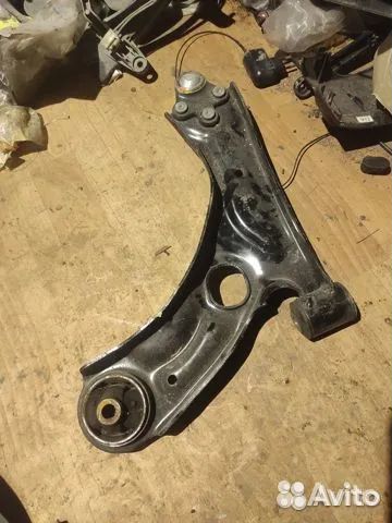 Рычаг правый авео t300