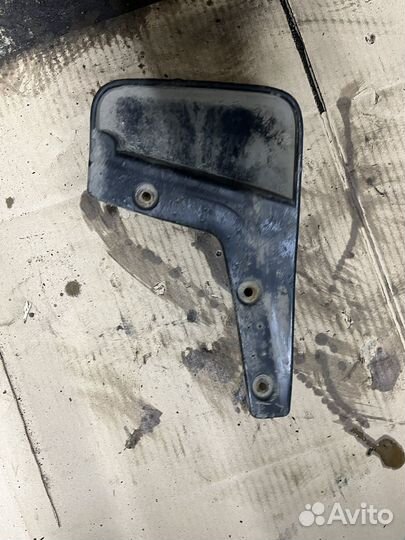 Брызговик lancer 9