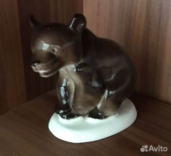 Фарфоровая статуэтка лфз медведь СССР