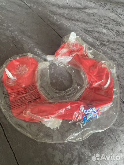 Круг на шею для купания