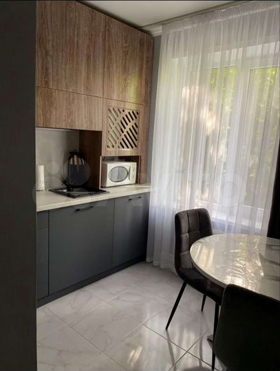 3-к. квартира, 52 м², 2/5 эт.