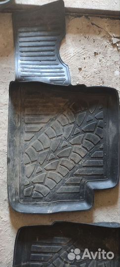 Автомобильные коврики резиновые на getz