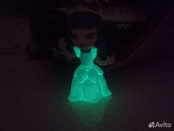 Маленькая кукла