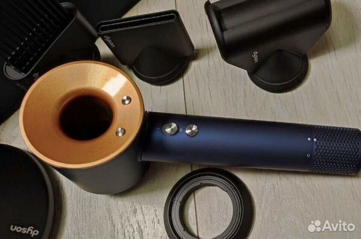 Фен dyson с кейсом