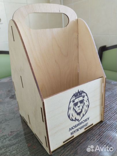 Деревянный подарочный ящик для бутылок