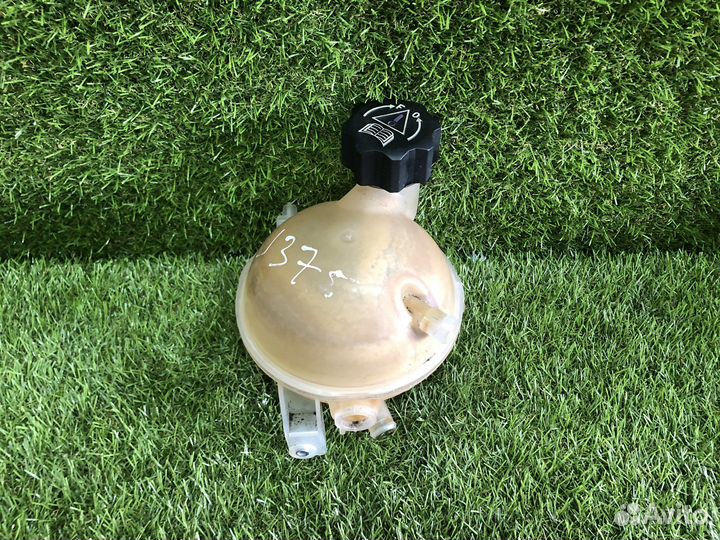 Расширительный бачок Peugeot 308