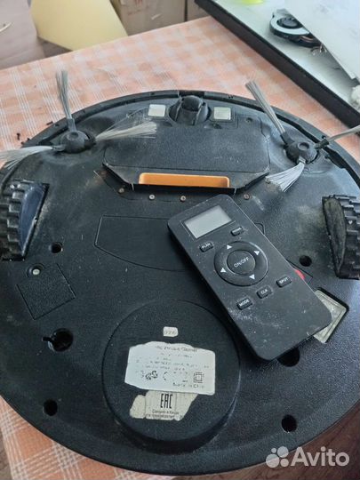 Робот пылесос panda