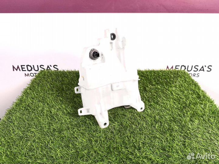 Бачок стеклоомывателя Lexus Rx450H AL20 3.5 hybrid