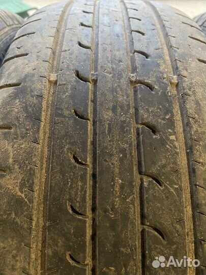 Goodyear EfficientGrip SUV 215/60 R17