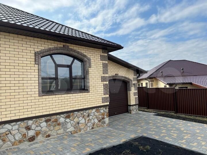 Коттедж 96 м² на участке 6 сот.