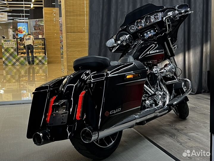 Harley-Davidson CVO Street Glide 2021