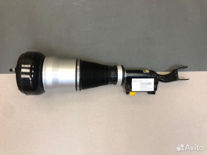 Пневмостойка левая Мерседес S coupe C217 4matic