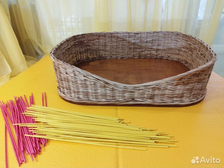 Лежанка для собак и кошек