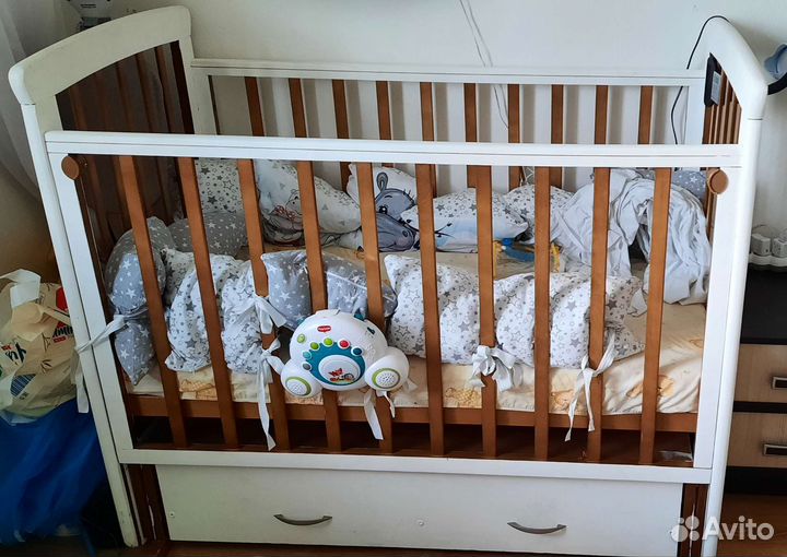 Детская кроватка
