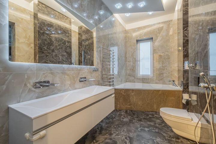 Коттедж 173,8 м² на участке 19 сот.