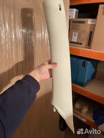 Обшивки стоек светлые Passat b7