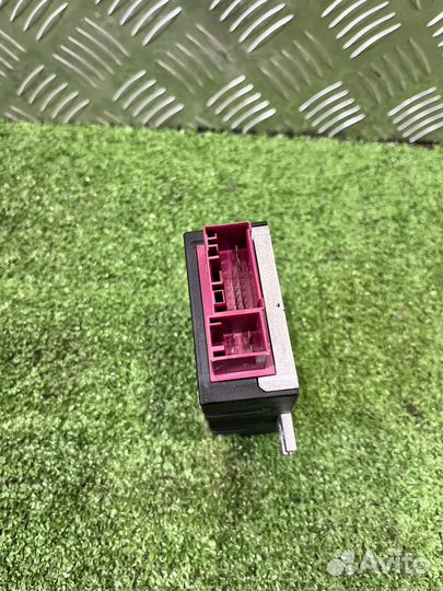 Эбу топливного насоса бмв Е70/71 3.0D