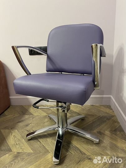 Парикмахерское кресло 