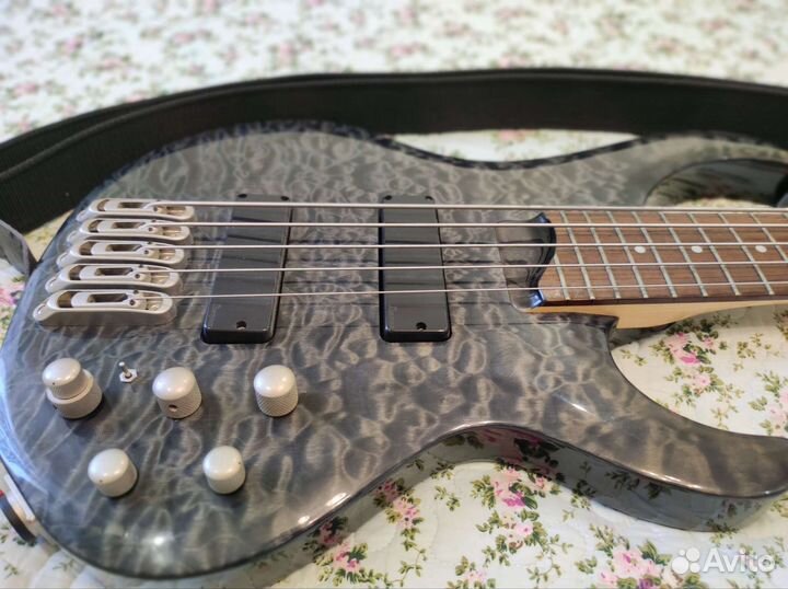 Бас гитара Ibanez BTB405qm