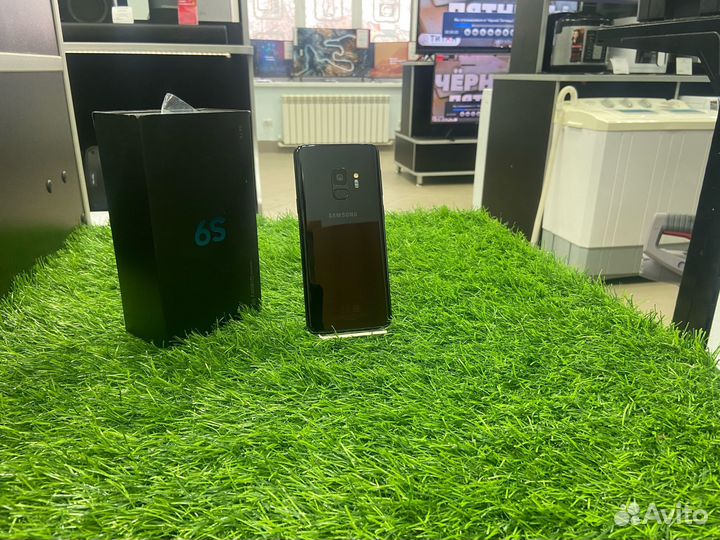 Samsung Galaxy S9, 4/64 ГБ