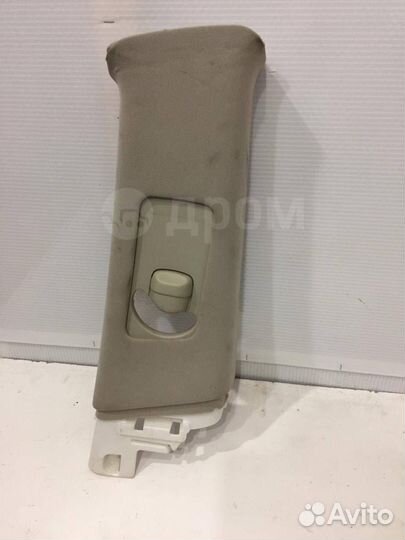 Обшивка средней стойки верхняя на Infiniti Ex Qx50