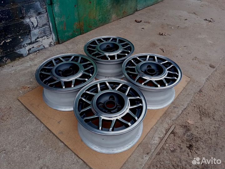 Avus snowflake