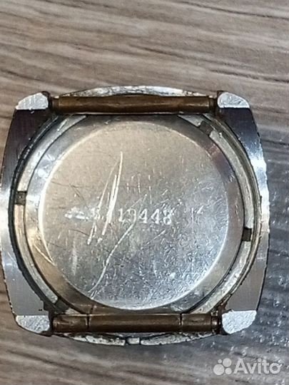 Женские часы Заря СССР одним лотом на ходу