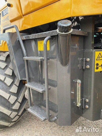 Фронтальный погрузчик Builder ZL22, 2023