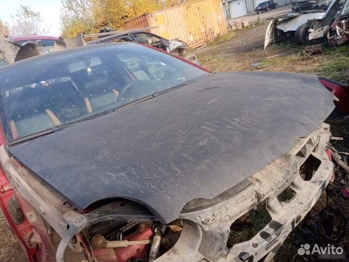 Капот Volkswagen Polo 4 2005