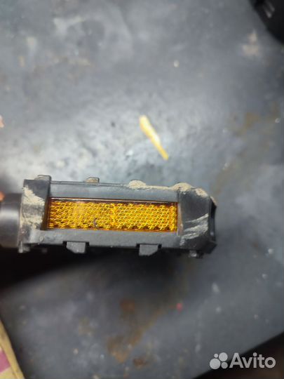 Педали на Giant