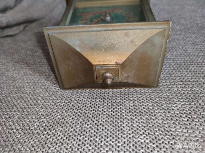 Часы кварц янтарь СССР советские подвесные