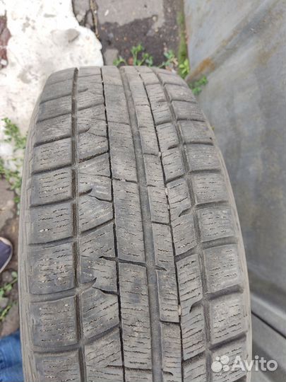 Yokohama Ice Guard IG50 215/60 R16