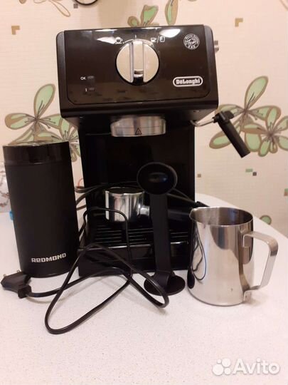 Кофеварка delonghi + кофемолка