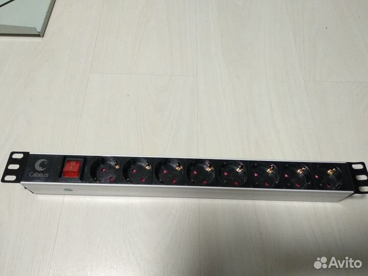 Блоки розеток 19,в стойку,а также ибп