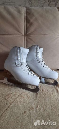 Фигурные коньки edea overture 225