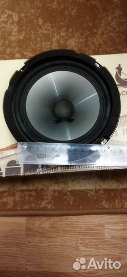 Динамик в авто