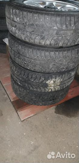 Bridgestone Ice Cruiser 7000 225/70 R16 82
