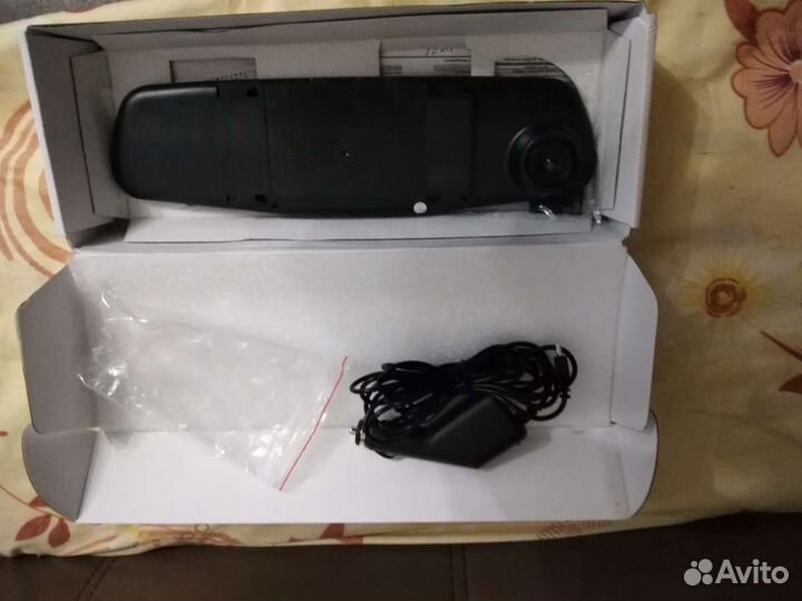 Зеркало заднего вида