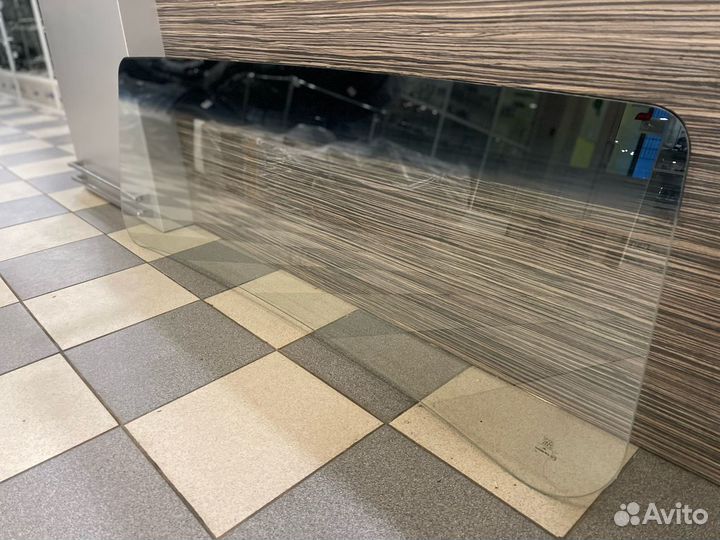 Стекло ветровое УАЗ -469 Хантер с полосой