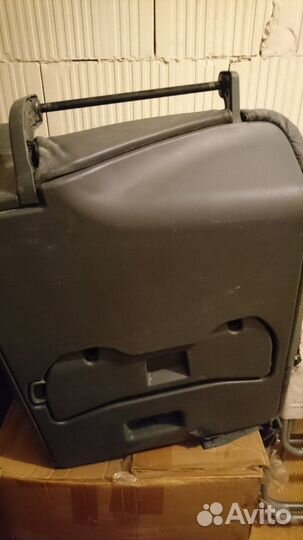 Сиденья задние (третий ряд) для тойоты ленд крузер