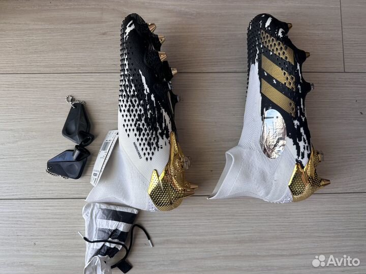 Футбольные бутсы adidas predator mutator 20