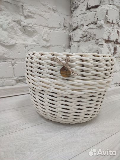 Кашпо из полиротанга