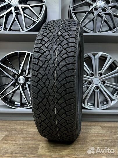 Nokian Tyres Hakkapeliitta R5 235/55 R17 103R