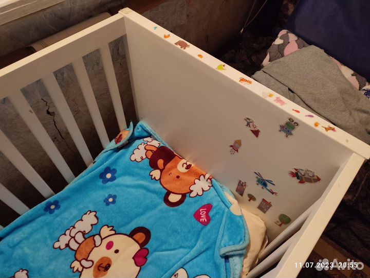 Детская кроватка