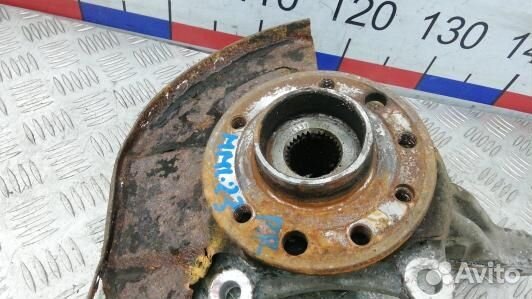 Ступица передняя правая opel vectra C (MML23N901)