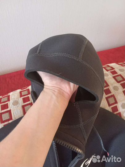 Гидрокостюм