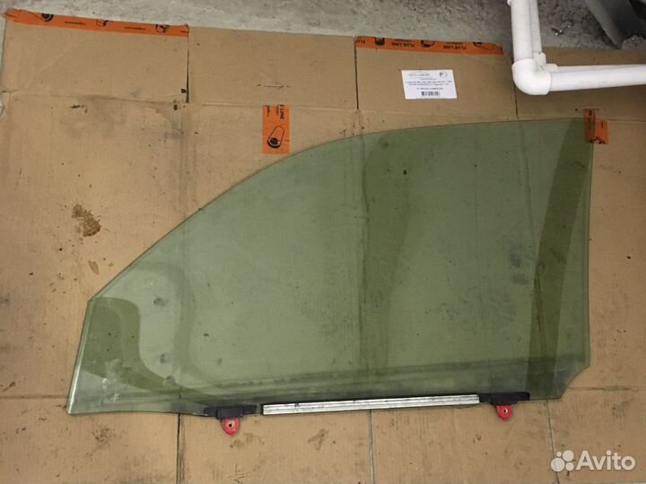 Стекло переднее правое Toyota 4Runner(2629)