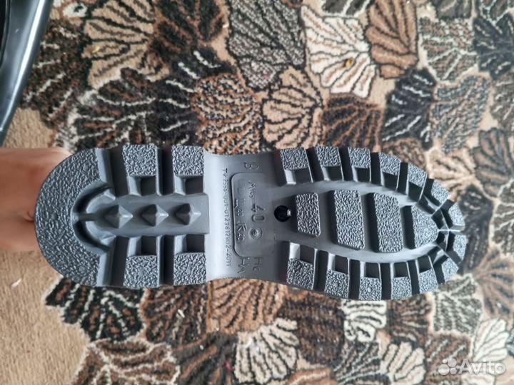 Женские резиновые сапоги