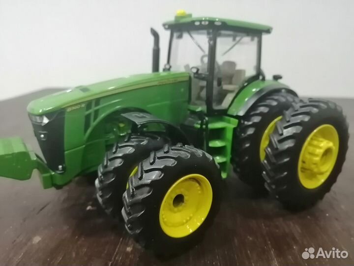 Модели тракторов John Deer, JCB